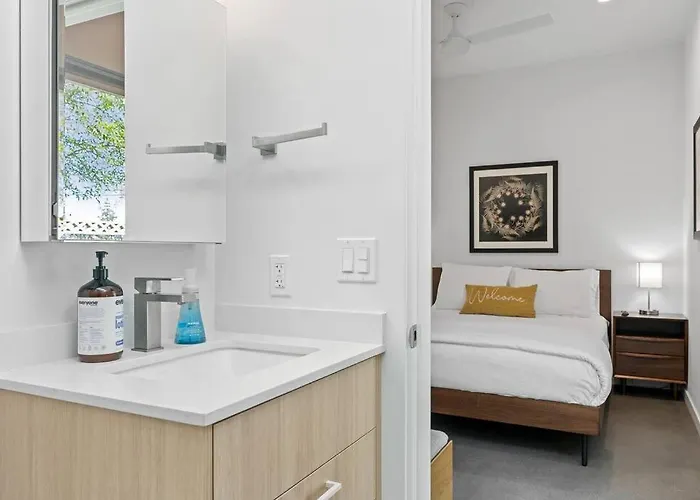 Apartment Modern 1-bedroom - 80 Walkscore!